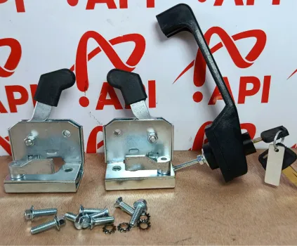 Bộ Khóa Cửa Cabin Xe Xúc Lật – Dễ Lắp, Có Sẵn Chìa