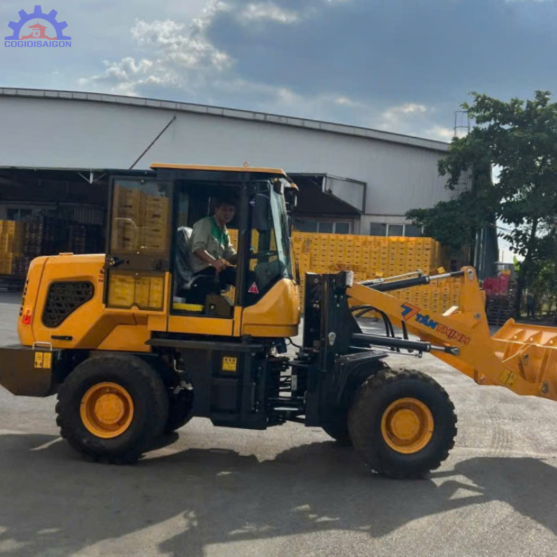 Xe xúc lật T920