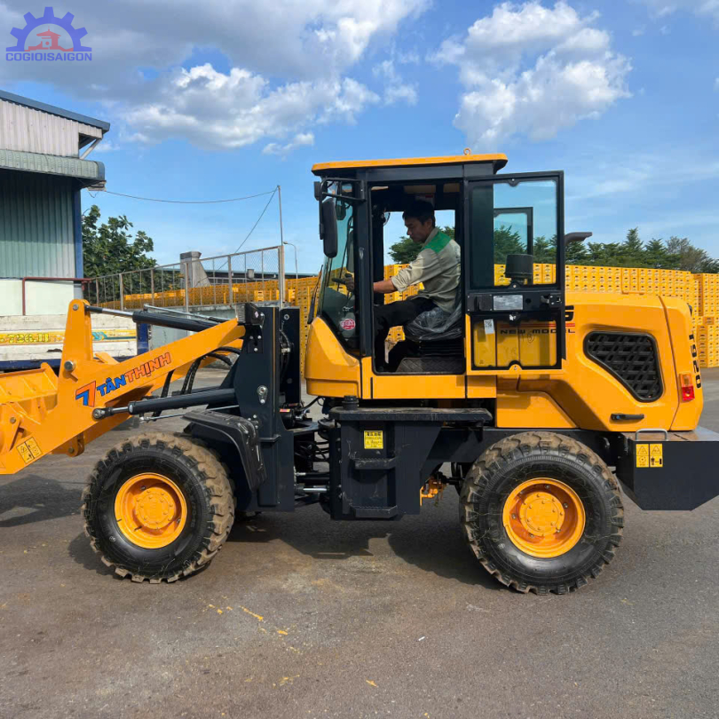 Xe xúc lật T920